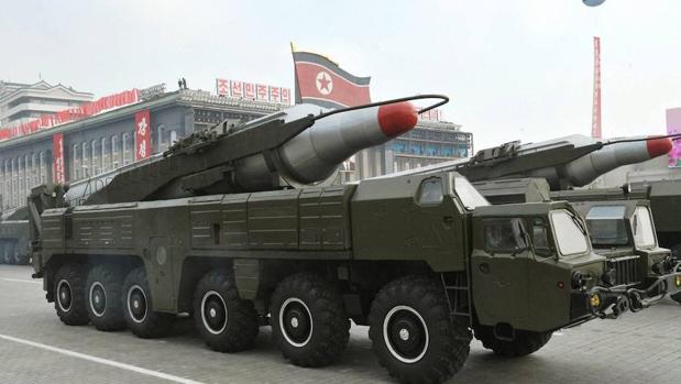 Un misil de medio alcance Musudan durante un desfile en Pyongyang