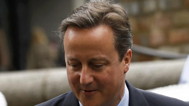 El primer ministro británico, David Cameron, tras depositar su voto en el referéndum