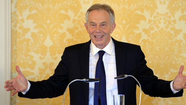 Blair, durante una rueda de prensa en Londres tras hacerse público el informe sobre la guerra de 2003