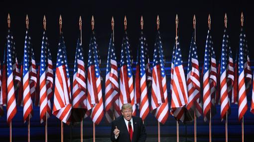 Donald Trump durante su discurso aceptando el puesto de candidato republicano a la Casa Blanca