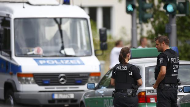 Un hombre dispara contra un médico en una clínica universitaria de Berlín y después se suicida