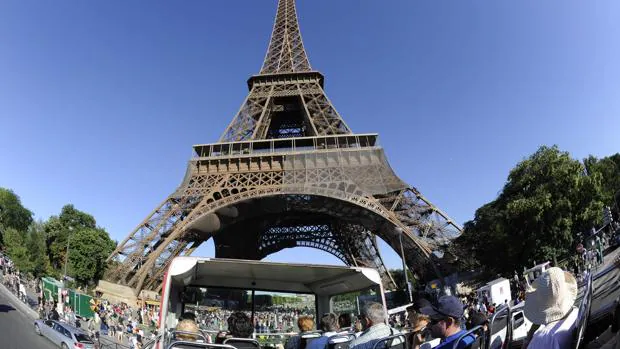 París es uno de los destinos que no han abandonado los turistas españoles