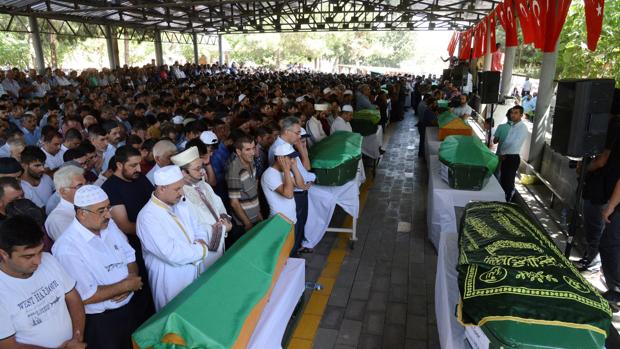 Misa funeral celebrada ayer por los fallecidos en al atentado terrorista