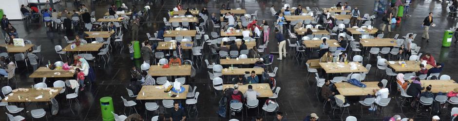 Refugiados instalados en un pabellón de exposiciones en Munich, en una imagen de archivo