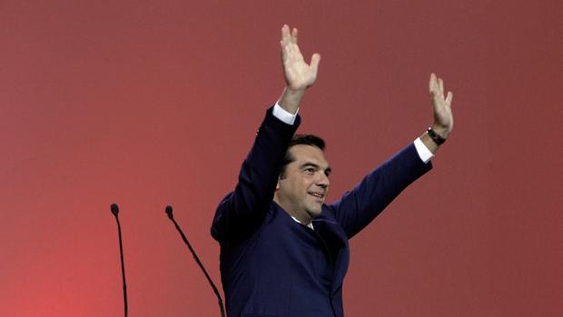 Tsipras, aclamado por el Congreso de Syriza en Atenas