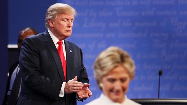 Donald Trump y Hillary Clinton durante uno de los momentos del debate