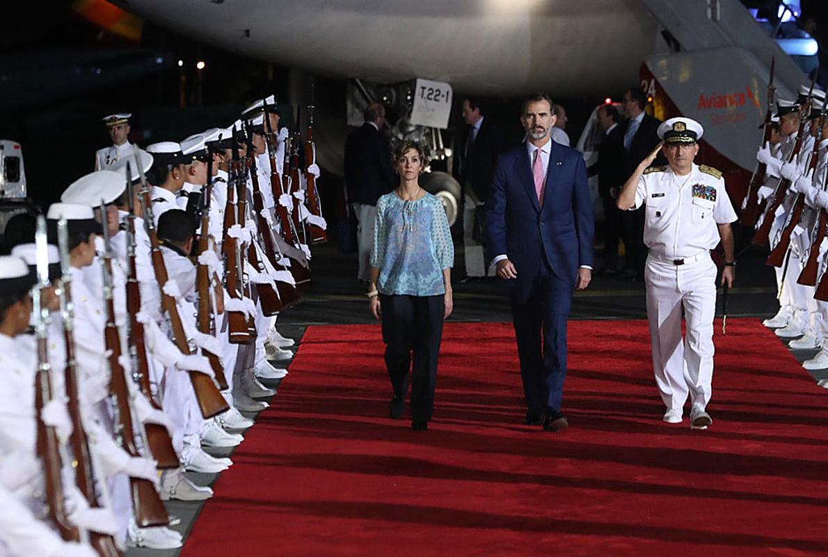 El Rey Felipe VI de España a su llegada este jueves a Cartagena de Indias