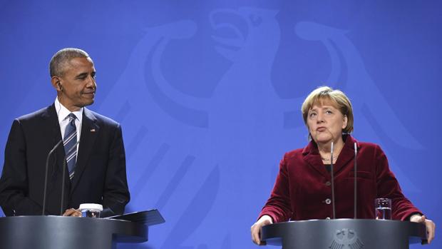 La canciller alemana, Angela Merkel, y el presidente de los Estados Unidos, Barack Obama, este jueves durante una rueda de prensa en la Cancillería de Berlín