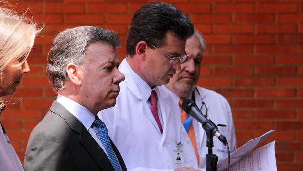 «No tengo metástastis ni tengo ningún tumor», confirma el presidente Santos