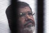 El expresidente egipcio Mohamed Mursi, durante su juicio por espionaje en El Cairo, en diciembre de 2015