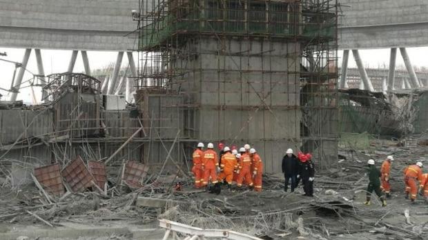 74 muertos por un derrumbe en una central eléctrica en obras en China
