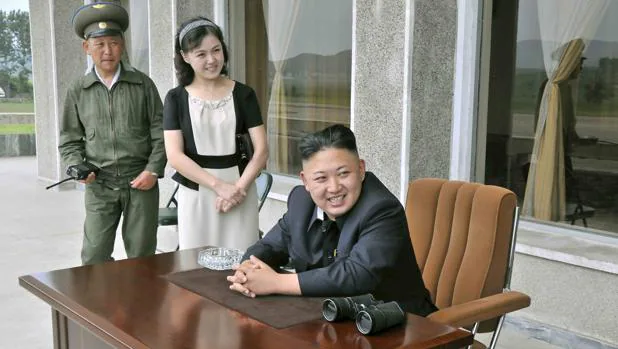 El líder de Cores del Norte, Kim Jong-un, junto a su esposa Ri Sol-ju, el pasado mes de enero