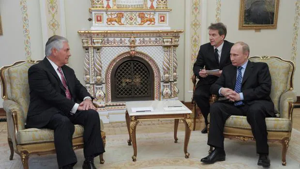 Rex Tillerson, en un encuentro con Vladimir Putin en Rusia
