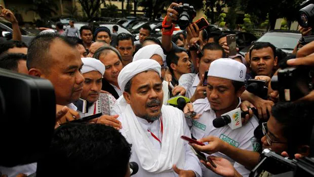 Cruce de acusaciones por blasfemia en Indonesia