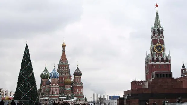 La Plaza Roja de Moscú durante unas navidades en una foto de archivo