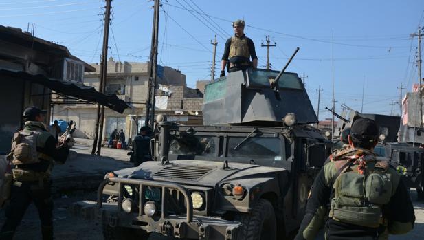 Soldados de las fuerzas especiales iraquíes en zona este de Mosul, durante la segunda ofensiva para reconquitar la ciudad y echar a Daesh