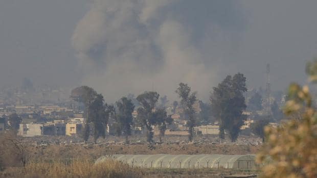Imagen de los bombardeos en Mosul, el jueves