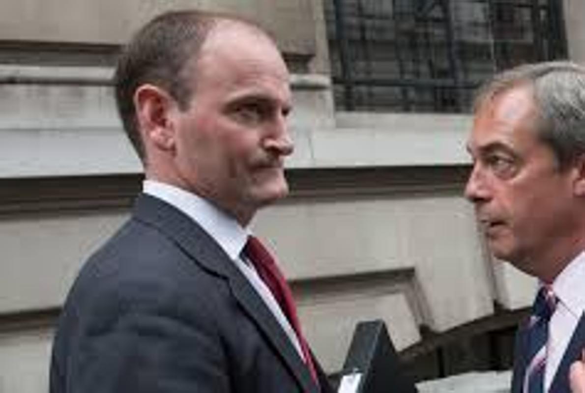 Douglas Carswell y Nigel Farage, en una imagen de 2015