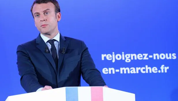 Emmanuel Macron ayer en la rueda de prensa en París