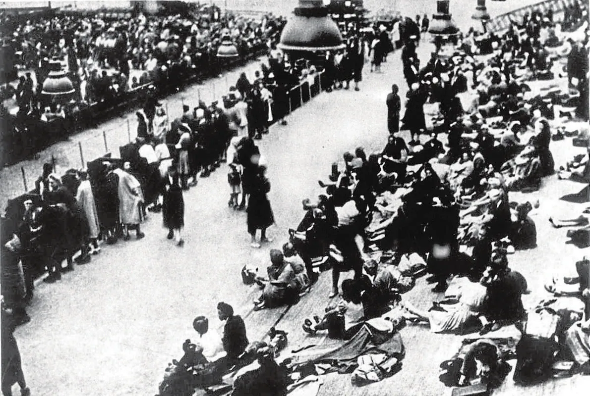 Miles de judíos fueron detenidos en el Velódromo de Invierno, en 1942 , para luego ser deportados