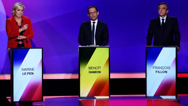 Los candidatos reaccionan al atentado en pleno debate televisado