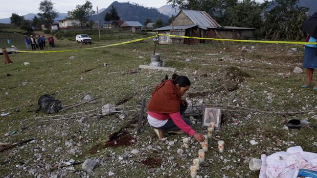 Mueren catorce personas tras explotar un almacén de pirotecnia en México