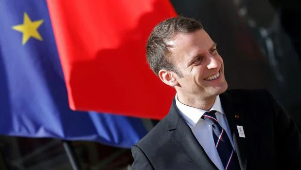 Emmanuel Macron ha presentado un gobierno paritario y con integrantes de ideologías muy diversas
