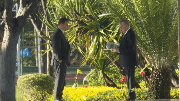 El presidente de Brasil, Michel Temer, saliendo de su residencia oficial el Palacio del Jaburu