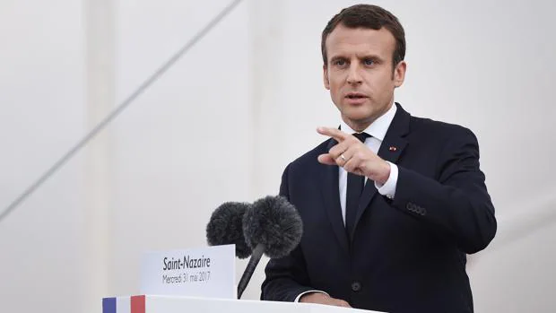 El presidente de Francia, Emmanuel Macron, este miércoles en el embarcadero de Saint-Nazaire, al oeste del país