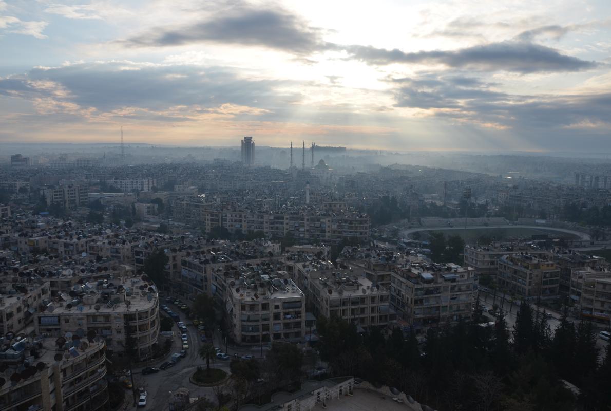 imagen de la cudad de Alepo, duramente castigada por los enfrentamientos entre las fuerzas del régimen de Assad y las de la oposición
