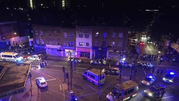 Un hombre atropella a un grupo de musulmanes en Londres