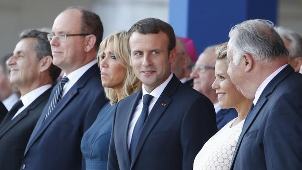 Emmanuel Macron , junto a sus predecesores y el Príncipe Alberto de Mónaco en el aniversario del atentado
