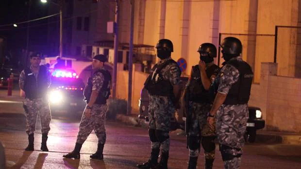 Las fuerzas de seguridad han tomado la embajada de Israel en Amán