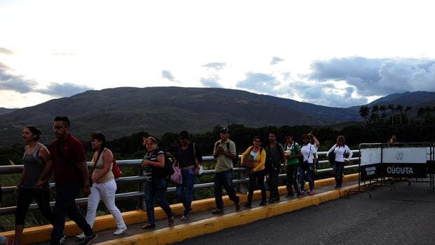 Puente fronterizo entre Colombia y Venezuela
