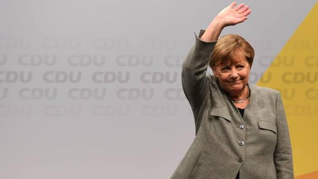 Merkel abre su campaña apelando al pleno empleo y al déficit cero