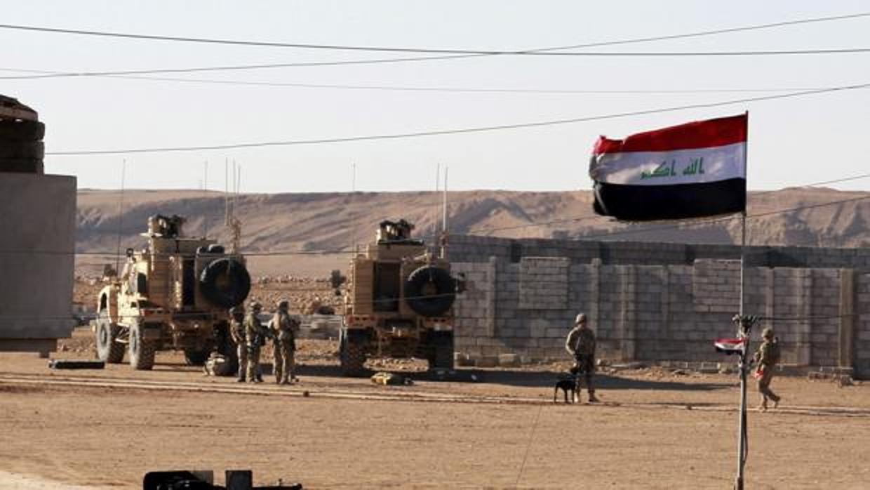 Soldados iraquíes durante una operación contra miembros de Daesh en Mosul