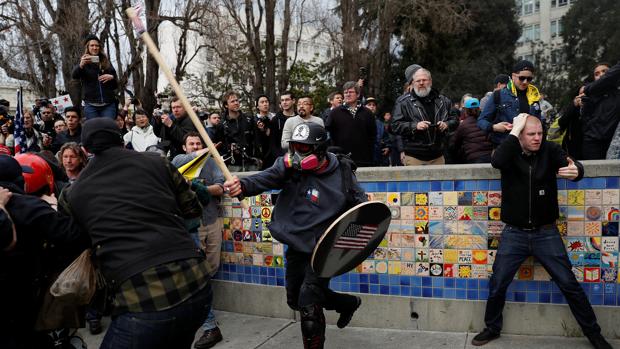 Cancelan a última hora las jornadas de la derecha populista en Berkeley