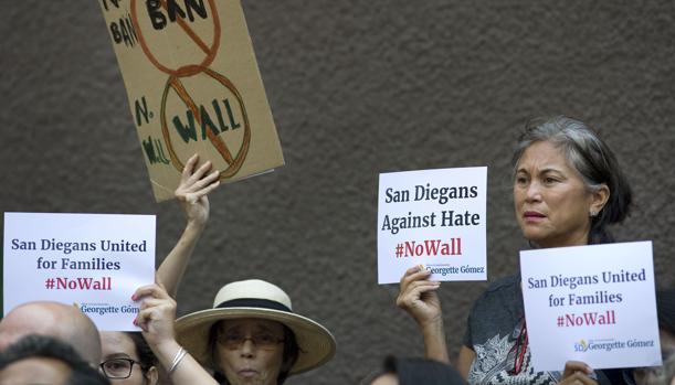 Comienzan las obras de los prototipos del muro fronterizo de EE.UU. con México