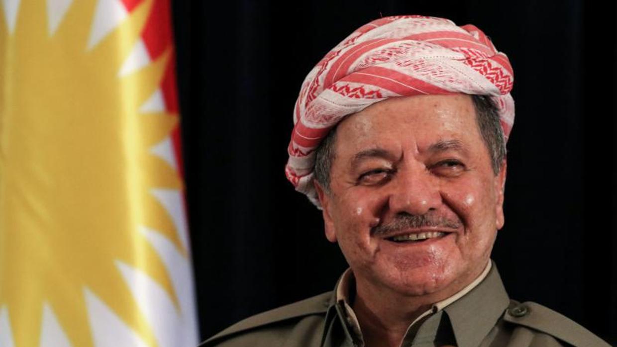 Masud Barzani, líder del Kurdistán iraquí, sonrie durante una rueda de prensa en Erbil