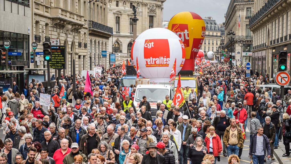Manifestación de jubilados en el centro de París