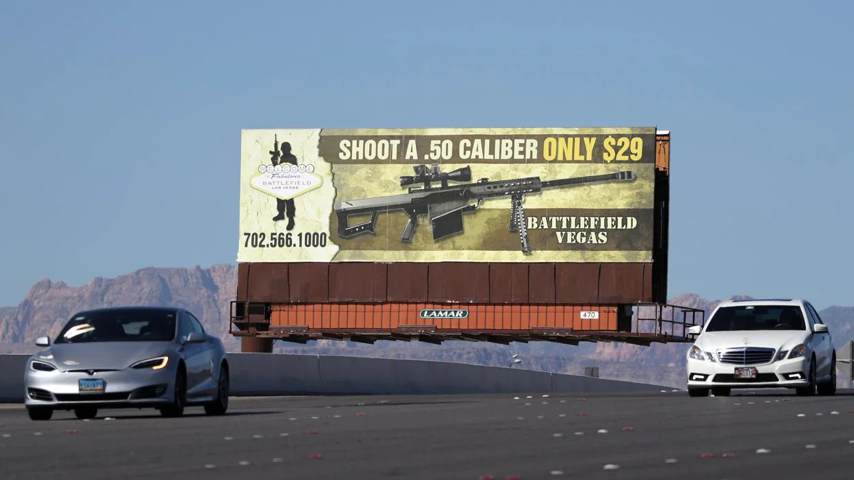 Anuncio de un campo de tiro cerca de Las Vegas, dos días después de la matanza