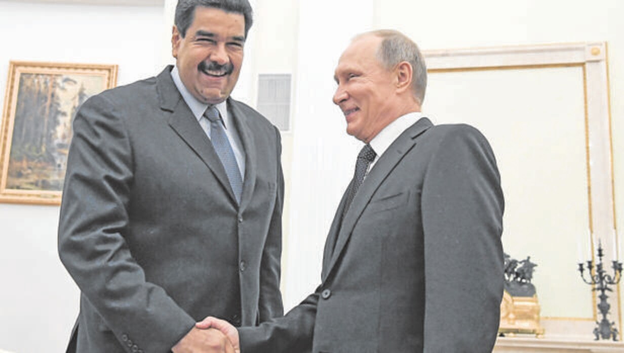 Putin saluda a Maduro, hoy , en el Kremlin