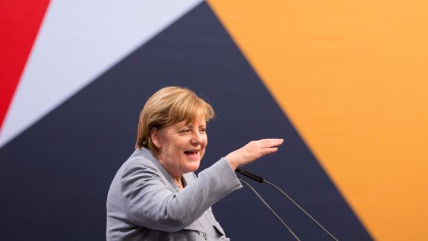 Merkel se enfrenta a su última batalla electoral en Sajonia