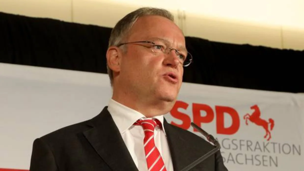 Stephan Weil, líder regional del SPD alemán, comparece tras conocer los resultados del Estado de Baja Sajonia (Alemania)