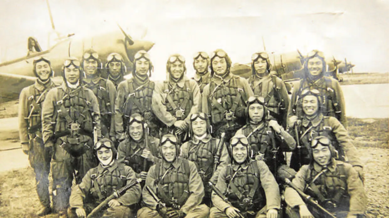 Pilotos kamikaze japoneses, algunos de los cuales que participaron en la Batalla de Okinawa