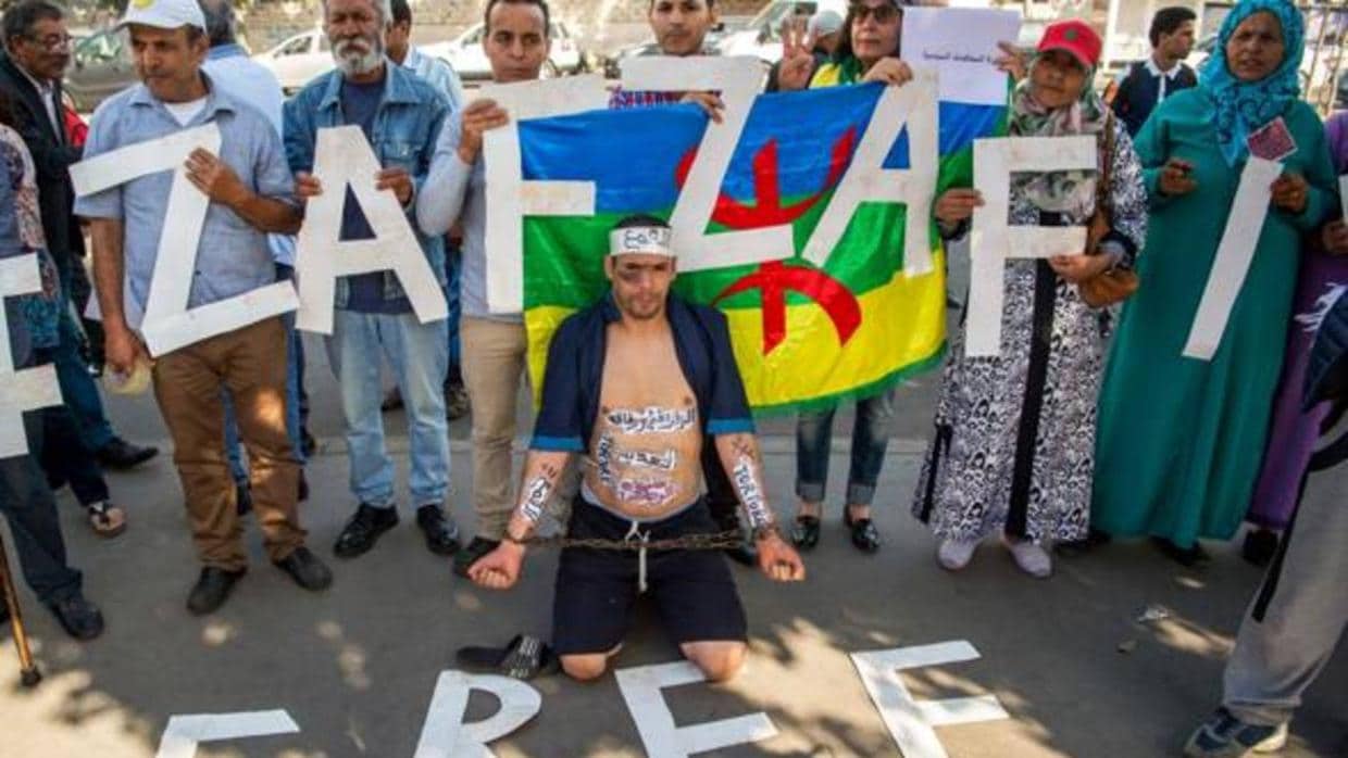Protesta en Casablanca este martes para pedir la liberación del líder de las reveultas, Nasser Zefzafi