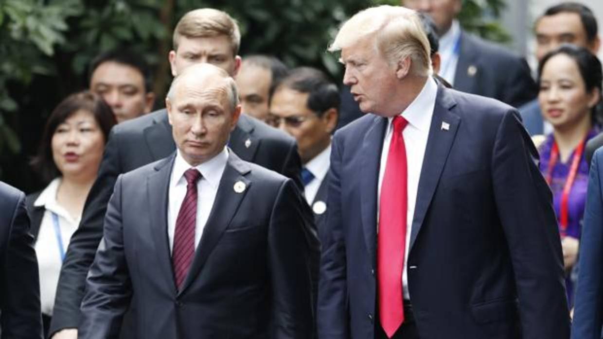 Tras varios días de confirmaciones y desmetidos por parte de Moscú y Washington, los dos dirigentes pudieron conversar durante unos minutos