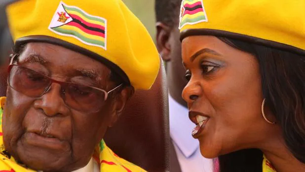 Mugabe se niega a dimitir y quiere terminar su mandato