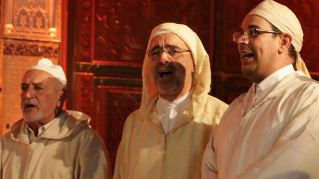 Participantes de un congreso sufí en la ciudad marroquí de Fez