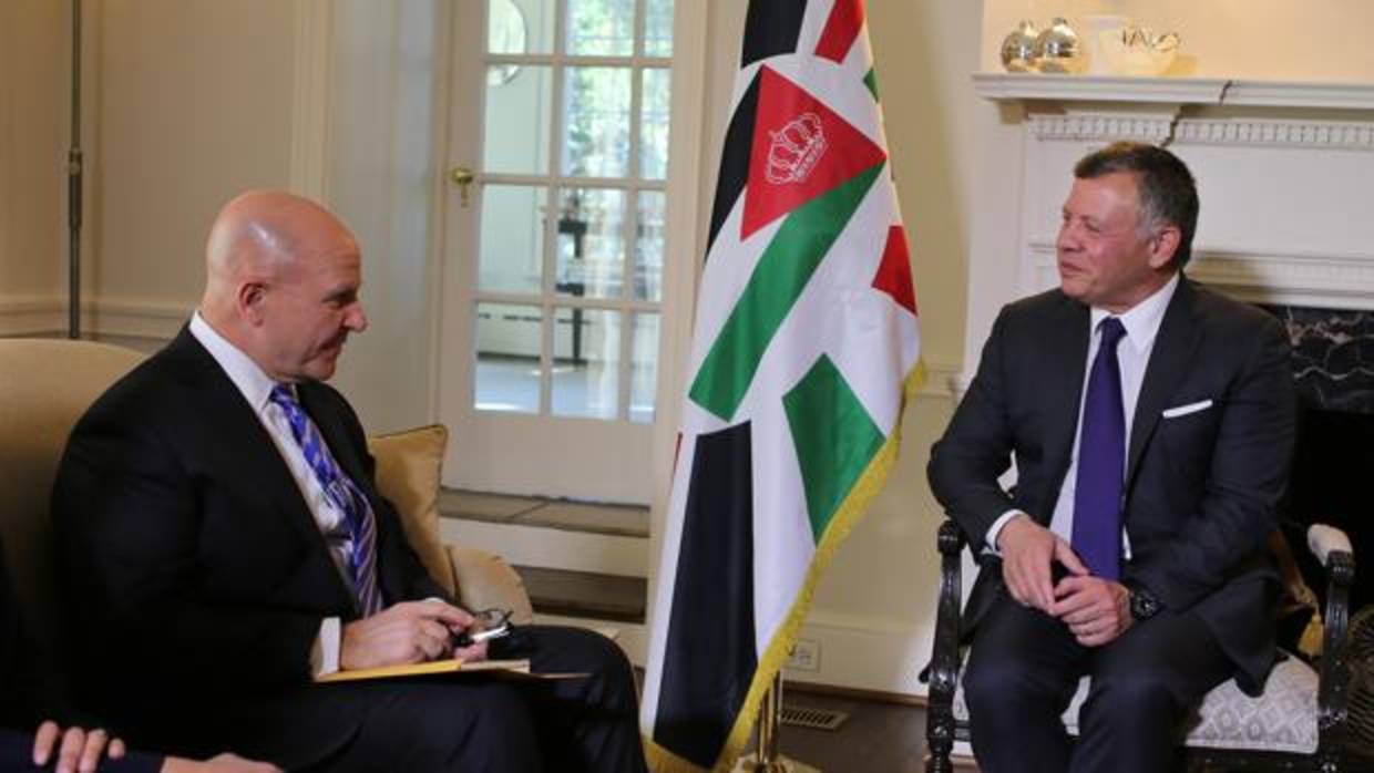 El Rey Abdullah II de Jordania, reunido con el Consejero de Seguridad Nacional de los Estados Unidos H. R. McMaster en la capital Amman